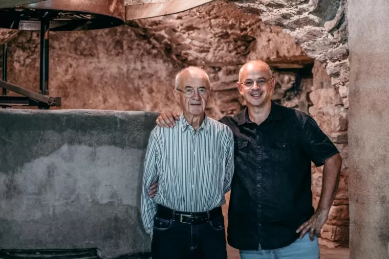 Présentation de votre producteur d'huile d'olive, Martignargues et à Saint-Maximin, Moulin à Huile Paradis